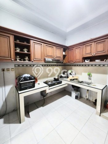 For Sale! Premium House LT 220m2 Desain Elegan di Kota Wisata For Sale! Premium House LT 220m2 Desain Elegan di Kota Wisata