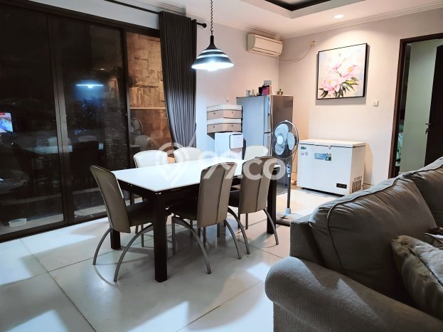 Dijual Rumah Premium dengan Fasilitas Sekitar Lengkap di Kebon Jeruk, Jakarta Barat Dijual Rumah Premium dengan Fasilitas Sekitar Lengkap di Kebon Jeruk, Jakarta Barat