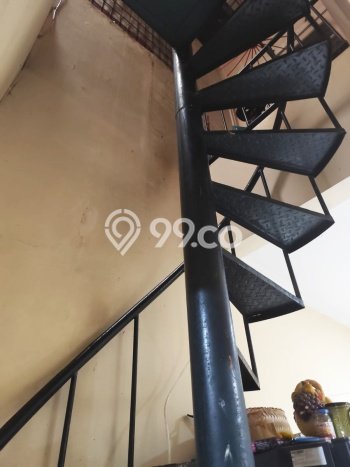 Rumah Luas Asri 3 KT Siap Huni di Raffles Hills Jakarta Timur Rumah Luas Asri 3 KT Siap Huni di Raffles Hills Jakarta Timur