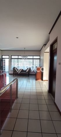 Rumah Luxury Modern Tanpa Renovasi di Baranangsiang Bogor Rumah Luxury Modern Tanpa Renovasi di Baranangsiang Bogor