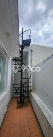 Rumah di Pakuwon City, 3 KM, Design Minimalis, Luas 144m2m² LB 144m2m² Rumah di Pakuwon City, 3 KM, Design Minimalis, Luas 144m2m² LB 144m2m²