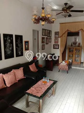 Dijual Rumah 5 Kamar Lokasi Strategis Bagus dan Strategis di Wonocolo Dijual Rumah 5 Kamar Lokasi Strategis Bagus dan Strategis di Wonocolo