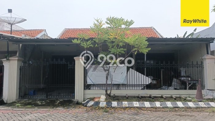 Lokasi terbaik! Rumah siap huni disewakan di Rungkut LB 200m2 Lokasi terbaik! Rumah siap huni disewakan di Rungkut LB 200m2