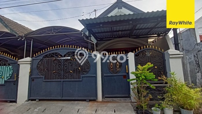 Dijual Cepat Rumah Favorit Siap Huni LB 145m2 di Gubeng, Surabaya Dijual Cepat Rumah Favorit Siap Huni LB 145m2 di Gubeng, Surabaya