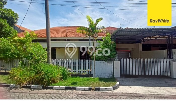 Rumah Disewakan Surabaya LT 420m2 LB 360m2 Area Ketintang Rumah Disewakan Surabaya LT 420m2 LB 360m2 Area Ketintang