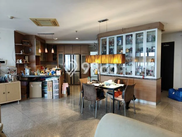 Hunian Apartemen High-Class untuk Dijual di Jakarta Utara dengan 5 BR & 4 Kamar Mandi Hunian Apartemen High-Class untuk Dijual di Jakarta Utara dengan 5 BR & 4 Kamar Mandi