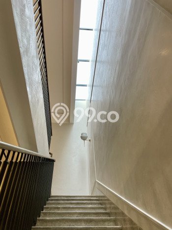 Rumah Elit Modern Tanpa Renovasi di Alam Sutera Tangerang Rumah Elit Modern Tanpa Renovasi di Alam Sutera Tangerang