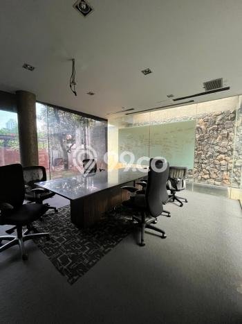 Rumah Mewah Dijual LT 318m2 di Kebayoran Baru, Jakarta Selatan Rumah Mewah Dijual LT 318m2 di Kebayoran Baru, Jakarta Selatan