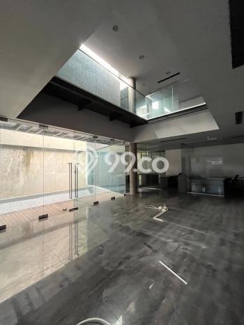 Rumah Mewah Dijual LT 318m2 di Kebayoran Baru, Jakarta Selatan Rumah Mewah Dijual LT 318m2 di Kebayoran Baru, Jakarta Selatan