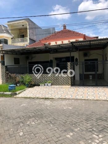Dijual Cepat Rumah Bagus Siap Huni LB 151m2 di Waru, Sidoarjo Dijual Cepat Rumah Bagus Siap Huni LB 151m2 di Waru, Sidoarjo