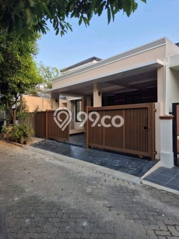 For Sale! Luxury House LT 216m2 Desain Elegan di Kemang Pratama For Sale! Luxury House LT 216m2 Desain Elegan di Kemang Pratama