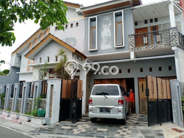 Dijual Cepat Rumah Favorit Siap Huni LB 200m2 di Banjarsari, Surakarta Dijual Cepat Rumah Favorit Siap Huni LB 200m2 di Banjarsari, Surakarta