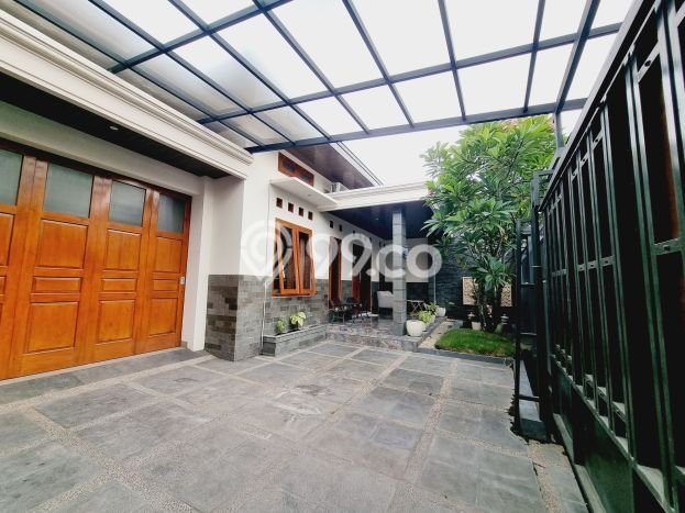 Siap Huni Rumah Mewah 5 Kamar di Banjarsari Dekat ke Mana Saja Siap Huni Rumah Mewah 5 Kamar di Banjarsari Dekat ke Mana Saja