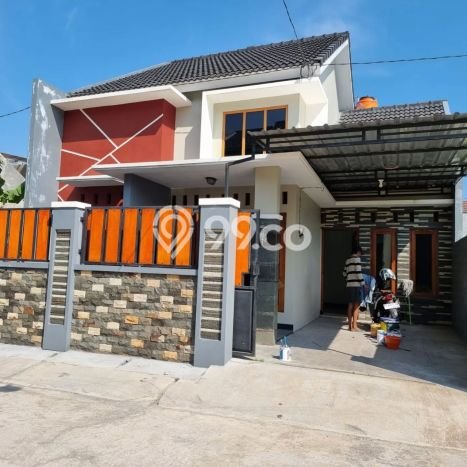 Rumah Nyaman area Colomadu, Karanganyar, LT 103m² LB 80m² Rumah Nyaman area Colomadu, Karanganyar, LT 103m² LB 80m²