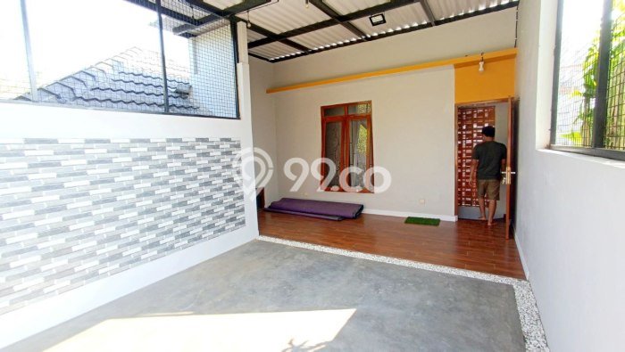 Rumah Minimalis 3 KT LT 180m2 di Gentan Rumah Minimalis 3 KT LT 180m2 di Gentan