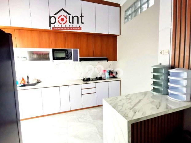 Rumah Minimalis 3 KT LT 180m2 di Gentan Rumah Minimalis 3 KT LT 180m2 di Gentan