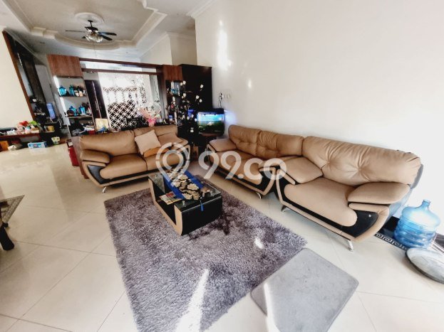 Rumah Mewah Siap Huni LT 465m2 di Banjarsari, Solo Rumah Mewah Siap Huni LT 465m2 di Banjarsari, Solo