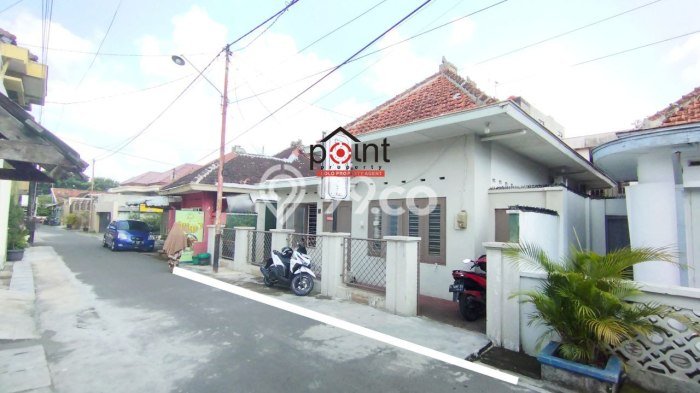 Dijual Cepat Rumah Favorit Siap Huni LB 200m2 di Pasar Kliwon, Solo Dijual Cepat Rumah Favorit Siap Huni LB 200m2 di Pasar Kliwon, Solo