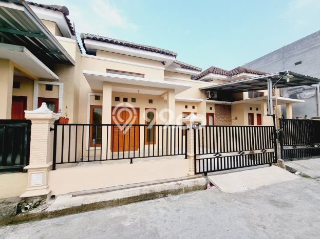Rumah Nyaman 3 KT Luas Tanah 106m² di Colomadu, Karanganyar Rumah Nyaman 3 KT Luas Tanah 106m² di Colomadu, Karanganyar