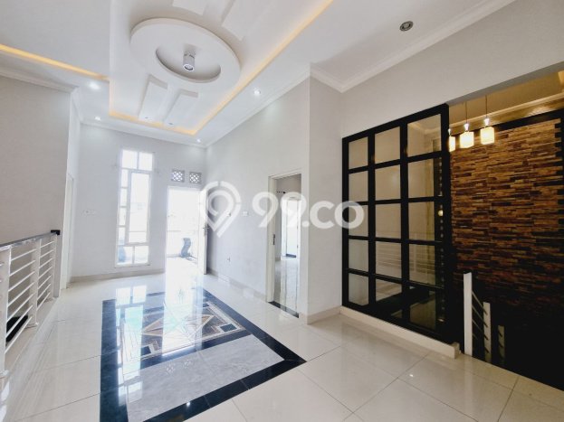 Dijual Rumah Premium dengan Fasilitas Sekitar Lengkap di Banjarsari, Solo Dijual Rumah Premium dengan Fasilitas Sekitar Lengkap di Banjarsari, Solo