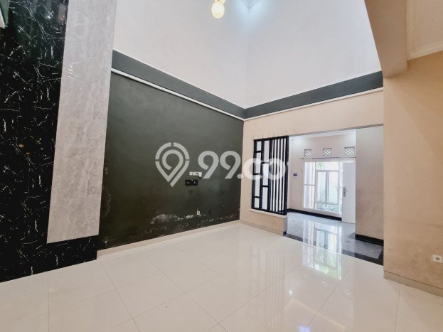 Dijual Cepat Rumah Bagus Siap Huni LB 250m2 di Banjarsari, Surakarta Dijual Cepat Rumah Bagus Siap Huni LB 250m2 di Banjarsari, Surakarta