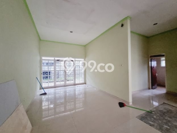 Ready to Use! Luxury House LT 345m2 Desain Modern di Solo Baru Ready to Use! Luxury House LT 345m2 Desain Modern di Solo Baru