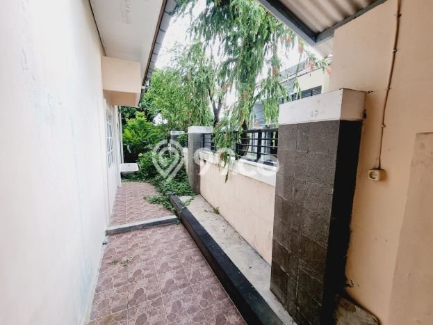 Ready to Use! Luxury House LT 345m2 Desain Modern di Solo Baru Ready to Use! Luxury House LT 345m2 Desain Modern di Solo Baru