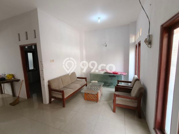 DIJUAL CEPAT! Rumah Nyaman area Banjarsari, Surakarta, LT 88m² LB 145m² BISA KPR! DIJUAL CEPAT! Rumah Nyaman area Banjarsari, Surakarta, LT 88m² LB 145m² BISA KPR!