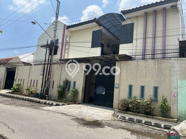 Unit Kost Dijual di Banjarsari dengan 31 Kamar Tidur & Luas Bangunan 400m2 Unit Kost Dijual di Banjarsari dengan 31 Kamar Tidur & Luas Bangunan 400m2