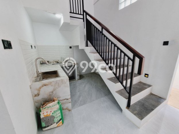 Rumah Strategis Minimalis Lb 200m2 di Colomadu, Karanganyar Rumah Strategis Minimalis Lb 200m2 di Colomadu, Karanganyar