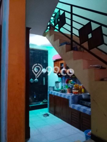 Dijual Cepat Rumah Favorit Siap Huni LB 200m2 di Banjarsari, Surakarta Dijual Cepat Rumah Favorit Siap Huni LB 200m2 di Banjarsari, Surakarta