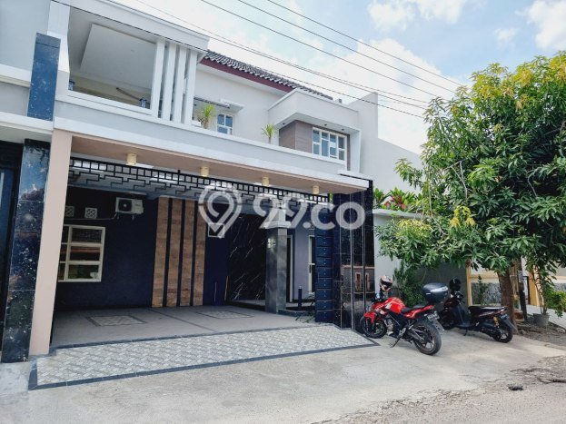 Dijual Cepat Rumah Bagus Siap Huni LB 250m2 di Banjarsari, Surakarta Dijual Cepat Rumah Bagus Siap Huni LB 250m2 di Banjarsari, Surakarta