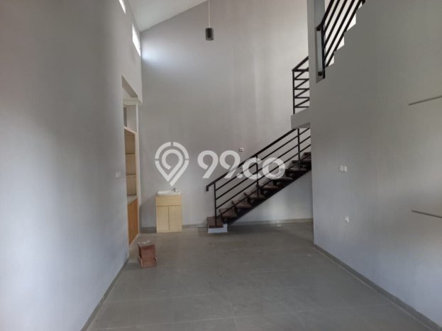 Jual Rumah Favorit Siap Huni LB 200m2 di Banjarsari, Surakarta Jual Rumah Favorit Siap Huni LB 200m2 di Banjarsari, Surakarta