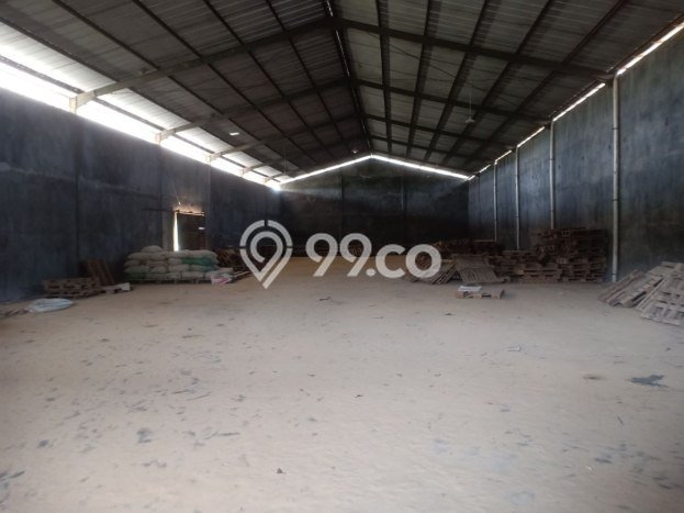 Area Ramai! Gudang Dijual di Demak untuk Bisnis Luas Bangunan 2900m2 Area Ramai! Gudang Dijual di Demak untuk Bisnis Luas Bangunan 2900m2
