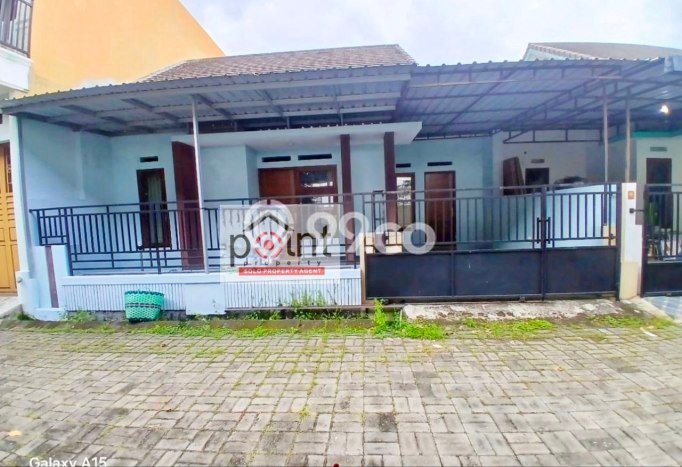 Dijual Rumah Strategis Bagus Punya 3 KT di Colomadu Karanganyar SHM Dijual Rumah Strategis Bagus Punya 3 KT di Colomadu Karanganyar SHM
