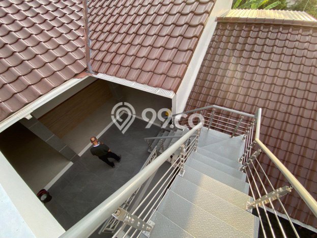 Rumah Eksklusif Siap Huni LT 372m2 di Laweyan, Surakarta Rumah Eksklusif Siap Huni LT 372m2 di Laweyan, Surakarta