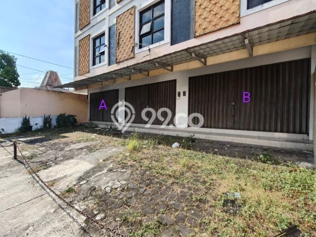 Unit Ruko Dijual di Laweyan Surakarta 170m2 Unit Ruko Dijual di Laweyan Surakarta 170m2