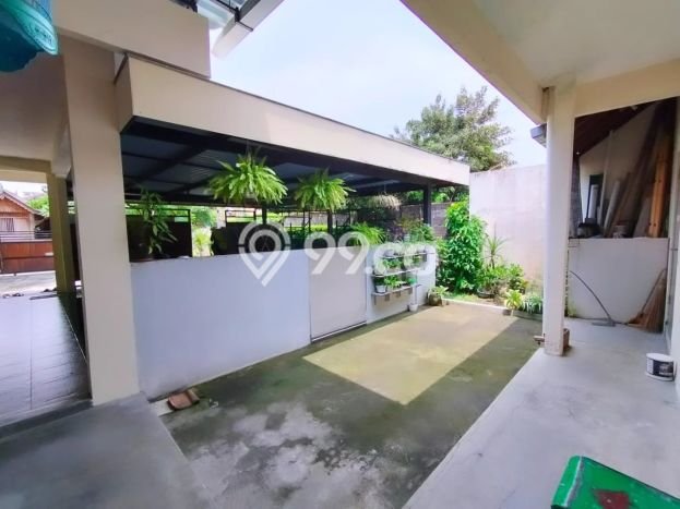 Rumah Elit LB 180m2 Siap Pakai Desain Elegan di Kartosuro, Sukoharjo Rumah Elit LB 180m2 Siap Pakai Desain Elegan di Kartosuro, Sukoharjo