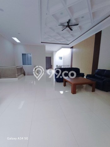 Rumah EXCLUSIVE area Serengan, Surakarta, Luas 355m2m² LB 550m2m² HARGA TERBAIK! Rumah EXCLUSIVE area Serengan, Surakarta, Luas 355m2m² LB 550m2m² HARGA TERBAIK!