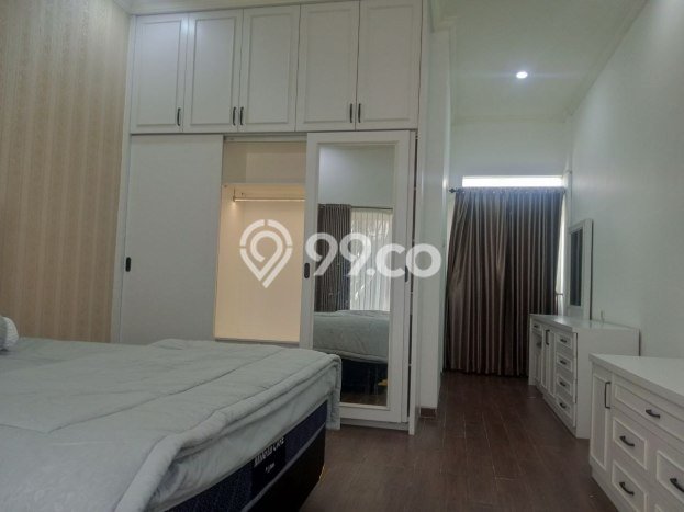 Dijual Rumah Premium dengan Fasilitas Sekitar Komplit di Colomadu, Karanganyar Dijual Rumah Premium dengan Fasilitas Sekitar Komplit di Colomadu, Karanganyar