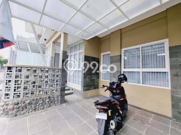 Rumah Luas Asri 3 KT Siap Pakai di Mojosongo Surakarta Rumah Luas Asri 3 KT Siap Pakai di Mojosongo Surakarta