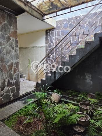 Hunian Cantik Minimalis Lb 250m2 di Laweyan, Surakarta Hunian Cantik Minimalis Lb 250m2 di Laweyan, Surakarta