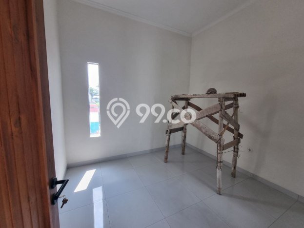 Rumah Strategis Modern Lb 130m2 di Banjarsari, Surakarta Rumah Strategis Modern Lb 130m2 di Banjarsari, Surakarta