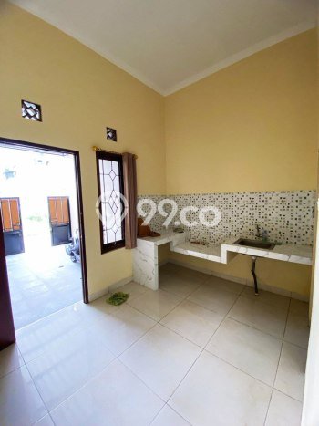 Lokasi strategis! Rumah siap pakai disewakan di Colomadu LB 90m2 Lokasi strategis! Rumah siap pakai disewakan di Colomadu LB 90m2