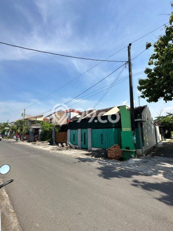 Dijual Cepat Rumah Bagus Siap Huni LB 95m2 di Colomadu, Karanganyar Dijual Cepat Rumah Bagus Siap Huni LB 95m2 di Colomadu, Karanganyar