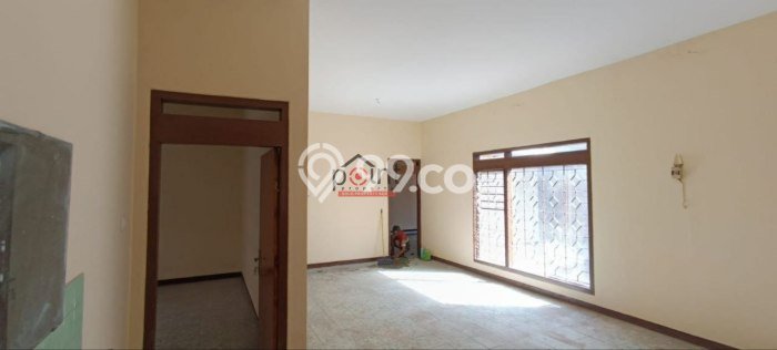 Hunian Cantik Minimalis Lb 200m2 di Laweyan, Surakarta Hunian Cantik Minimalis Lb 200m2 di Laweyan, Surakarta