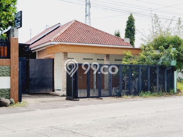 SEGERA MILIKI! Rumah di Kartasura, Sukoharjo, LT 2070m² Bangunan 180m² SEGERA MILIKI! Rumah di Kartasura, Sukoharjo, LT 2070m² Bangunan 180m²