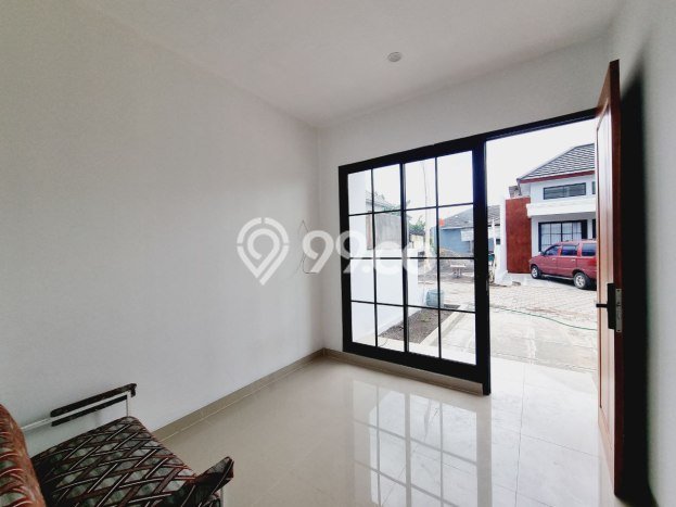 For Sale Rumah 3 Kamar Lokasi Ideal Bagus dan Strategis di Colomadu For Sale Rumah 3 Kamar Lokasi Ideal Bagus dan Strategis di Colomadu