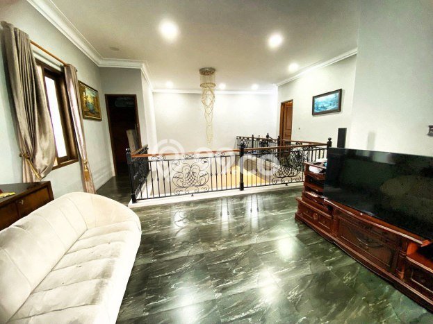 Rumah Eksklusif Dijual LT 388m2 di Serengan, Surakarta Rumah Eksklusif Dijual LT 388m2 di Serengan, Surakarta