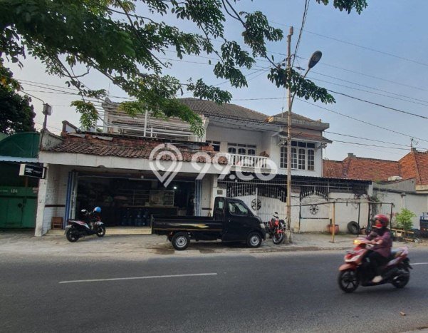 Siap Huni Hunian Elit 4 Kamar di Laweyan Dekat ke Mana Pun Siap Huni Hunian Elit 4 Kamar di Laweyan Dekat ke Mana Pun